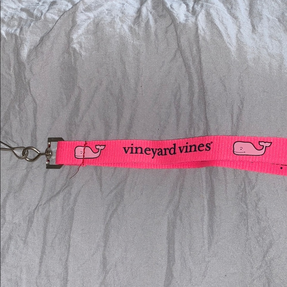 a vineyard vines lanyard